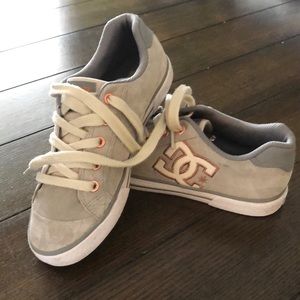 DC Sneakers 7.5 Tan Suede